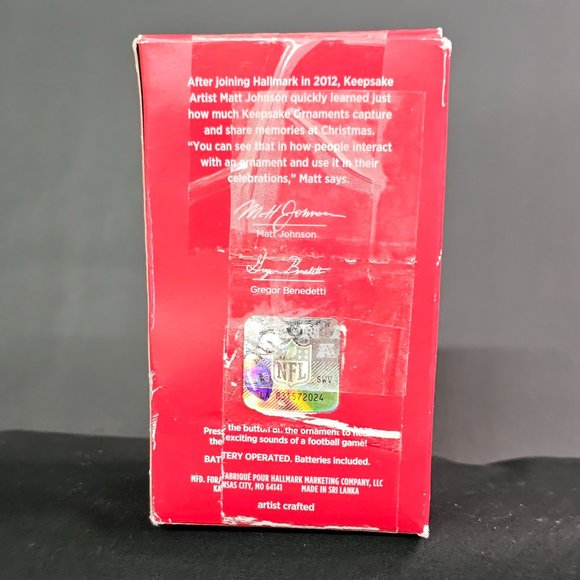 Green Bay Packers Magic Sound Helmet Hallmark Keepsake Christmas Ornament NIB - Picture 6 of 6